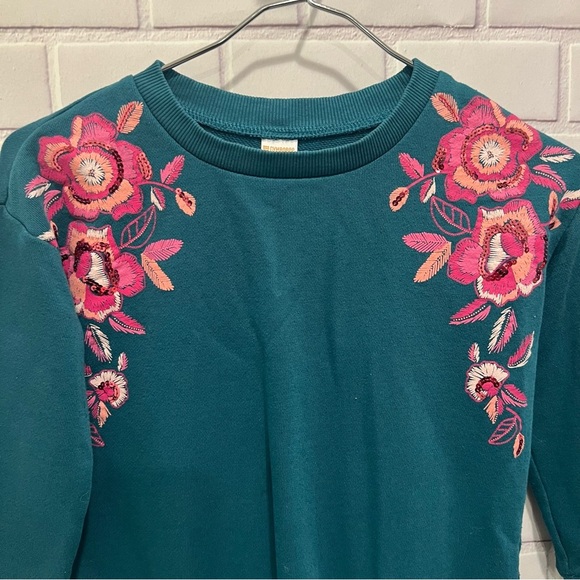 Gymboree Green Sweatshirt with Floral Embroidery/size S - Picture 2 of 7